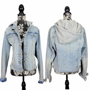 Ci Sono light wash perfectly distressed denim hooded button up jacket size XL